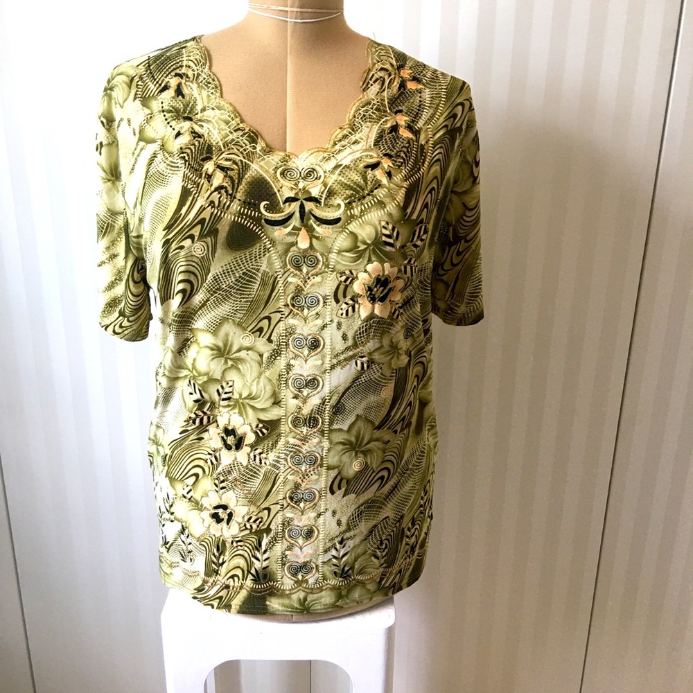 TC Fashions elegant green tan cream gold black embroidered blouse Size L